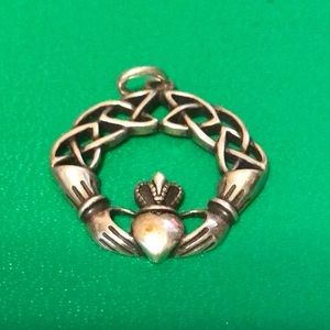 Silver Celtic/ Claddaugh pendant